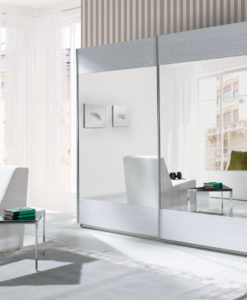 Šatní skříň s posuvnými dveřmi Darvin 26